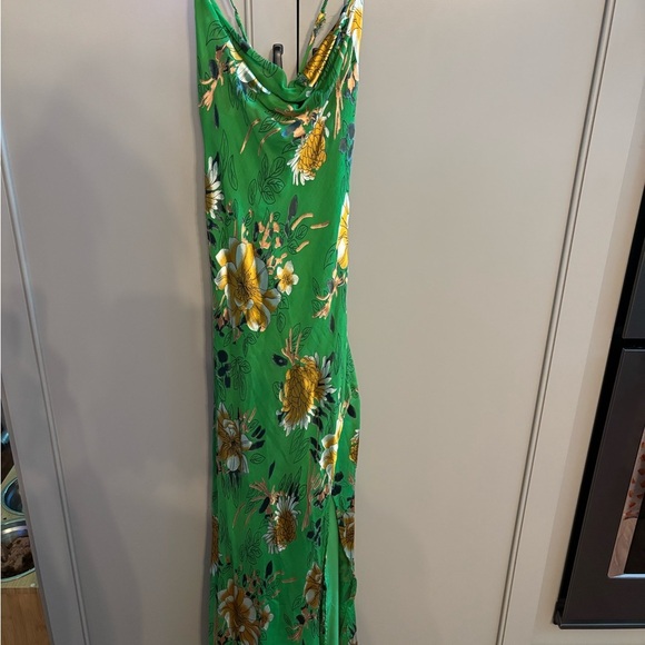 Astr the Label
Gaia Dress in Green & Pink Floral S - Picture 2 of 7